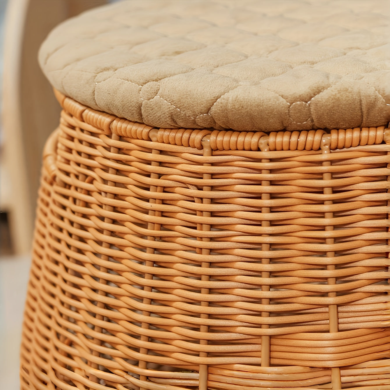 Handwoven Storage Basket Handwoven PE (Polyethylene) Nordic Style Classic Living Room Storage Basket