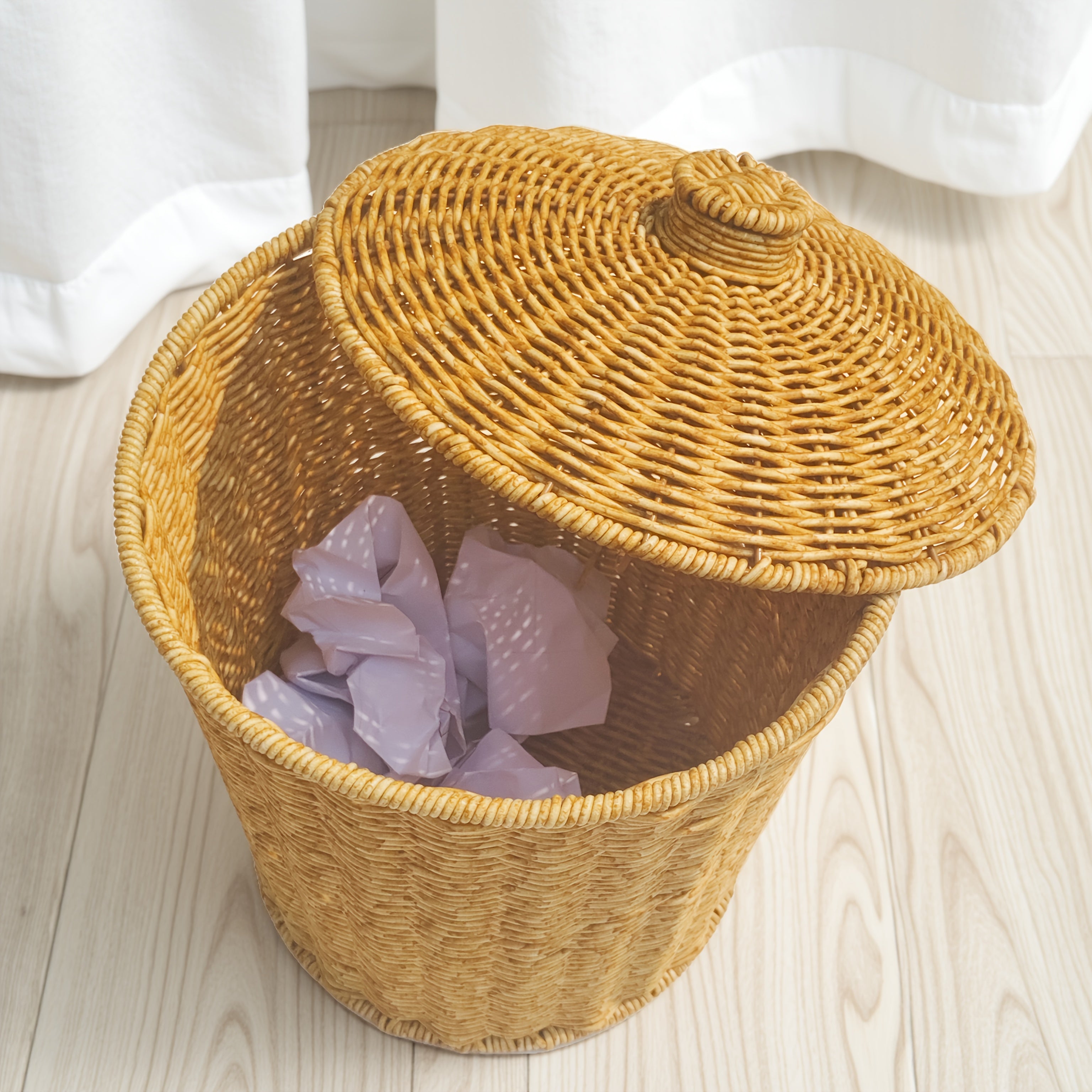 Creative bucket type covered storage basket, office and household garbage bin, hand woven, large capacity, Shelf Baskets